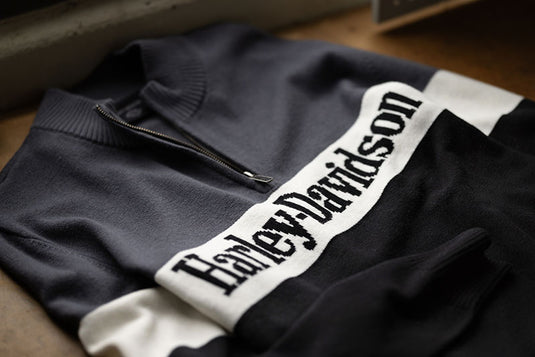 SWEATSHIRTS & HOODIES